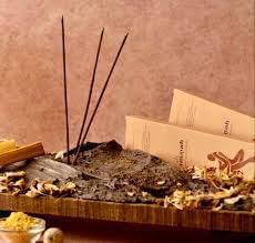 Vijayshree Golden Nag Reiki Energy Bâtonnets d'encens aromatiques, 12 x 15 g, apaisants et relaxants, pour yoga, méditation, rituels spirituels naturels et de qualité supérieure Kajal - Image 6