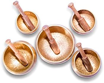 Lot de 5 bols chantants tibétains authentiques à 7 métaux pour yoga, guérison des chakras, relaxation profonde, soulagement du stress et pleine conscience, Fabriqué à la main au Népal, avec coussins - Image 2