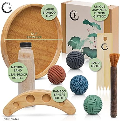 ENSO - Kit de Jardin Zen Japonais pour Bureau - Coffret d'outils et Accessoires de Jardin pour Bureau - Grand Plateau Rond en Bambou de 30,5 cm, 4 sphères de Tampon, Sable Naturel, râteau - Mini - Image 6
